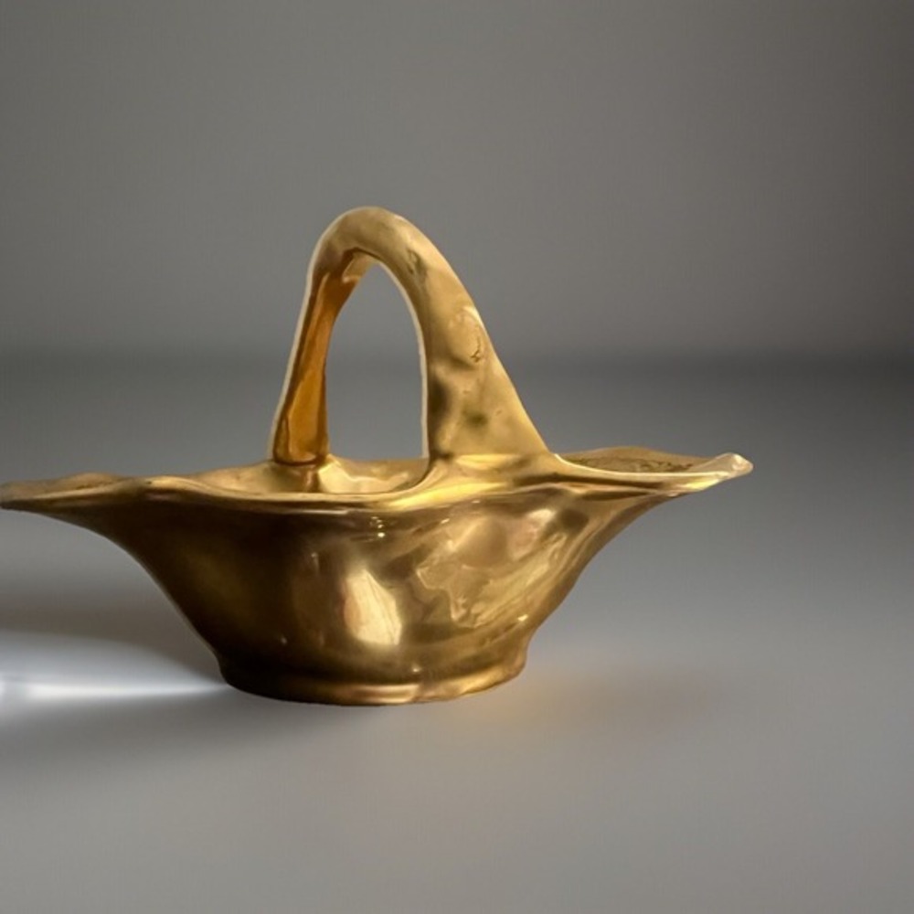 Pickard China Gold Coated Etched Flower Bowl‎ With Handle